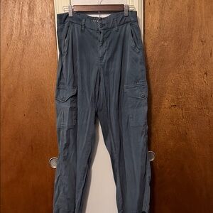 Women’s American Eagle Gray/Blue Cargo Pants